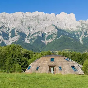 Au-dela Des Nuages, Insolite&spa Aubessagne